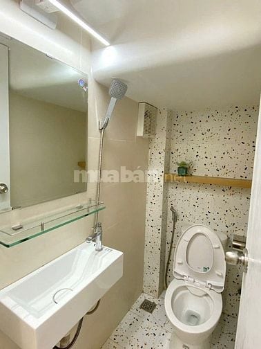 Lạc Long Quân - rẻ nhất KV Q11, 2Tỷ850, dt 57m2 2 Lầu rộng rãi, SHR.