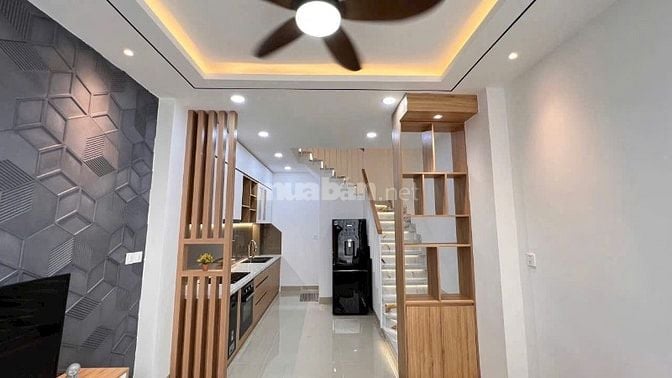 Lạc Long Quân - rẻ nhất KV Q11, 2Tỷ850, dt 57m2 2 Lầu rộng rãi, SHR.