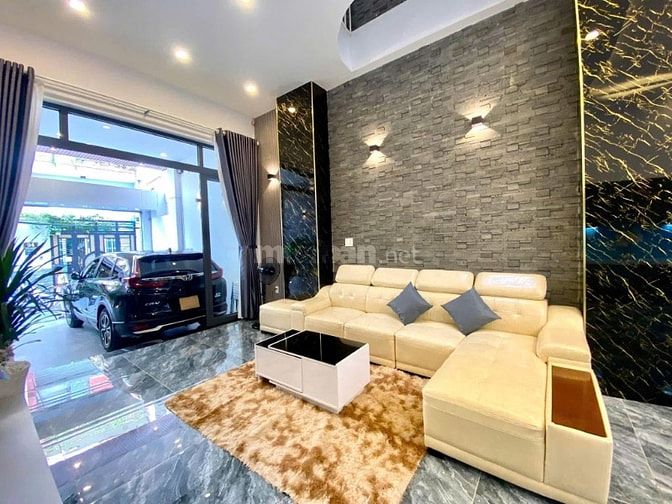  CHỈ 5,2 TỶ CÓ NGAY NHÀ ĐẸP NGAY QUẬN 1 - TRUNG TÂM TPHCM .SHR CC NGAY