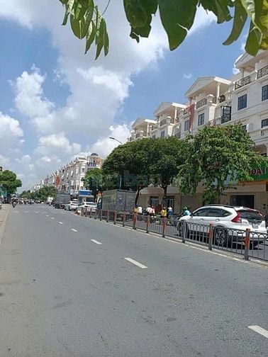 CHDV ngang 8m hẻm 276 Thống Nhất 240m2 6 tầng 31PN 160tr về túi NT mới