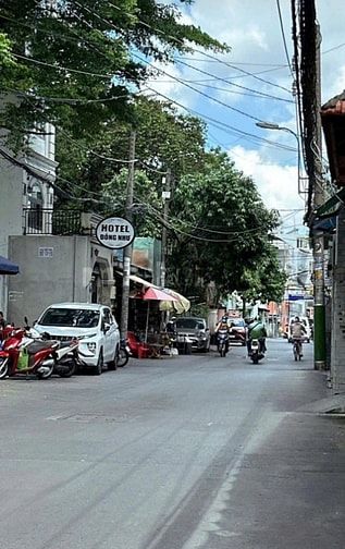 CHDV ngang 8m hẻm 276 Thống Nhất 240m2 6 tầng 31PN 160tr về túi NT mới