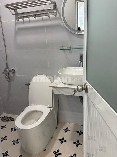 Nhà cho thuê tại quận Bình Thạnh (nhà mới)
