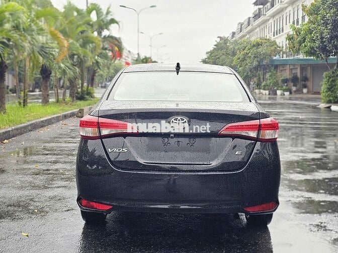 Toyota Vios 2019 1.5E MT bảo hành máy 01 năm
