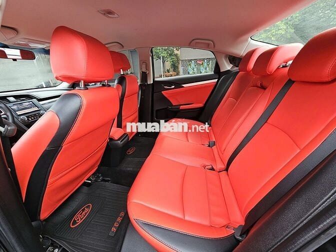 Honda Civic 2019 1.8 E 4 vạn, lốp theo xe