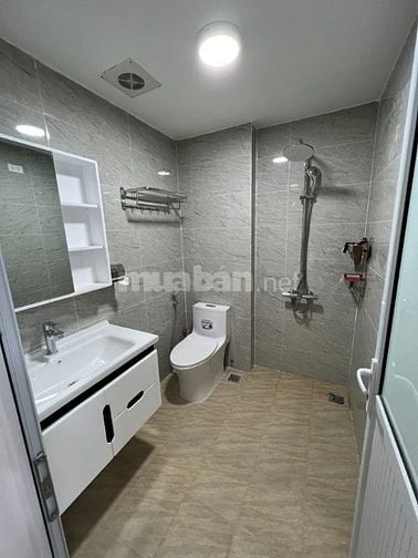 Cần bán nhà ngõ Hoà Bình, giá 7.8 tỷ, hơn 56m2x2Tầng