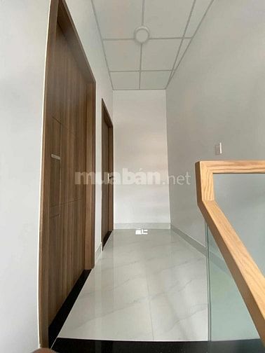 Bán nhà MT đường Tỉnh Lộ 10, DT 63m2, xây mới 1 trệt, 1 lầu.