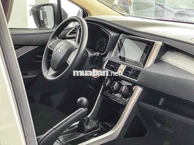 Mitsubishi Xpander 1.5 MT mới- giảm 100% LPTB+20t