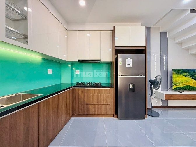 Nhà 3 lầu đẹp Cao cấp hẻm xe hơi cách mặt tiền Đường Số 8 chỉ 10m