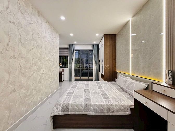 Nhà 3 lầu đẹp Cao cấp hẻm xe hơi cách mặt tiền Đường Số 8 chỉ 10m