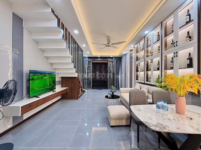 Nhà 3 lầu đẹp Cao cấp hẻm xe hơi cách mặt tiền Đường Số 8 chỉ 10m