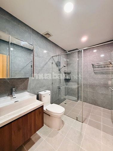Nhà 3 lầu đẹp Cao cấp hẻm xe hơi cách mặt tiền Đường Số 8 chỉ 10m