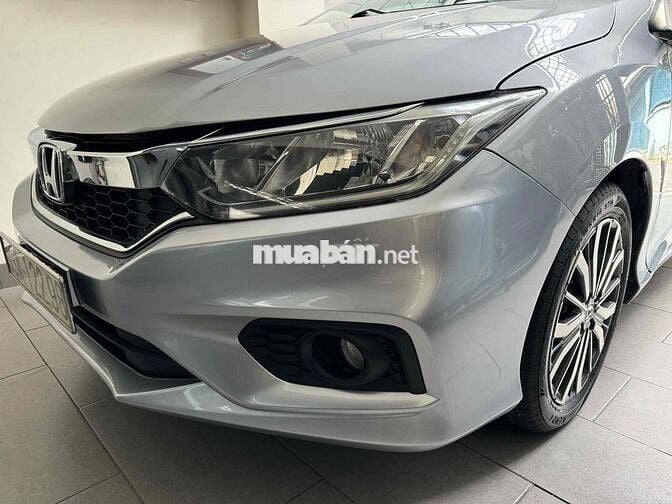 Honda City sản xuất 2018 số tự động,màu bạc