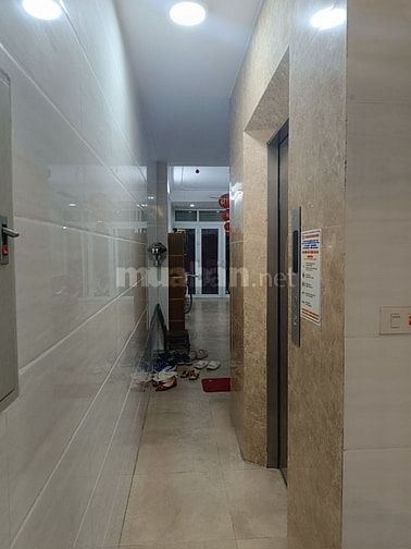 Bán nhà mặt phố Vĩnh Hưng, Hoàng Mai, Dt 75m2, 6t, giá 21.5 tỷ.