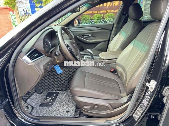 VinFast Lux A2.0 2020 Plus 2.0 AT - 70 km
