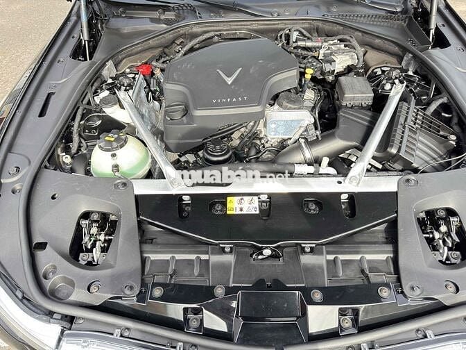 VinFast Lux A2.0 2020 Plus 2.0 AT - 70 km