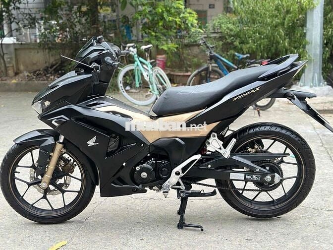 xe v3 2023 máy zin mới 99%