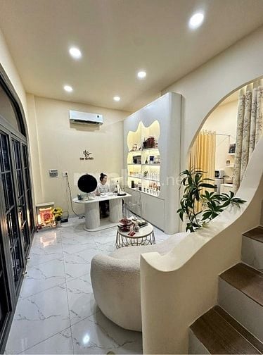 Hẻm 666 Ba Tháng Hai,Nhà mới,Ngang 5m,3Tầng,3PN,Gần khu chung cư