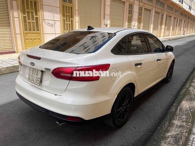 Ford Focus 2017 Trend 1.5L - 100000 km