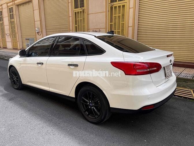 Ford Focus 2017 Trend 1.5L - 100000 km