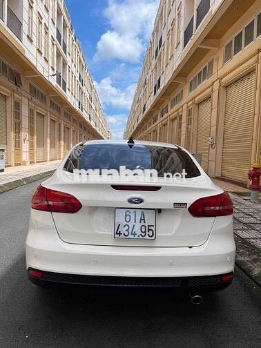 Ford Focus 2017 Trend 1.5L - 100000 km