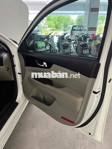 Kia Cerato 2019 1.6 AT Luxury - 800000 km