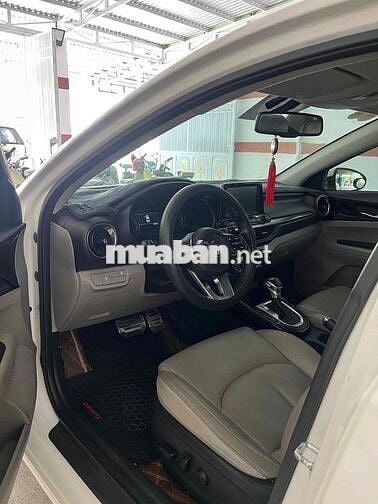 Kia Cerato 2019 1.6 AT Luxury - 800000 km