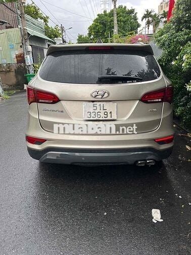 Bán xe Hyundai Santa Fe 2017 2.2L - 80000 km