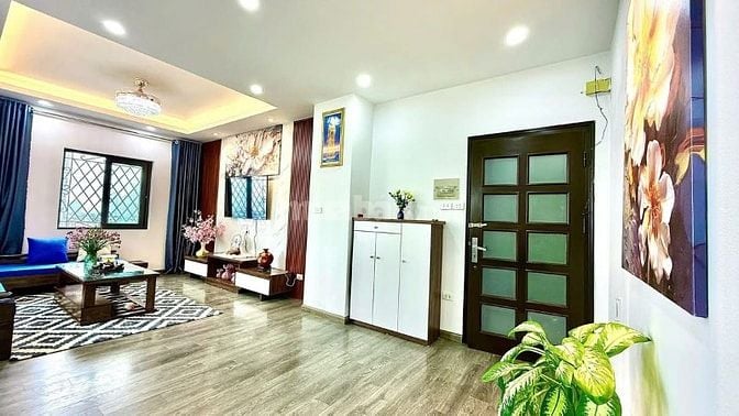 B6A căn hộ tầng trung, 2PN2WC, trên 6 tỷ, full nội thất, ở luôn