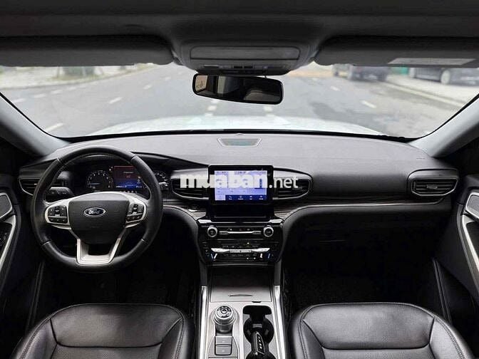 Ford Explorer 2023 - 8300 km