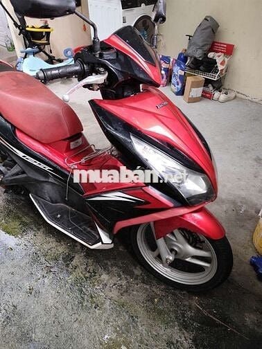 Xe Air Blade 125cc đang sử dụng hàng ngày