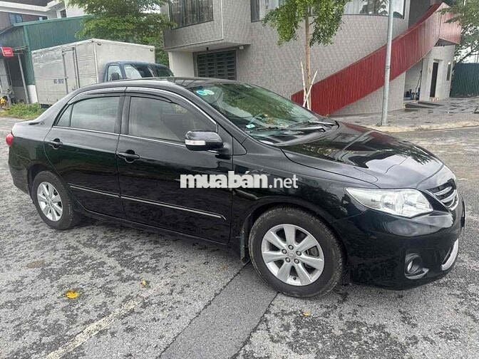 Toyota Corolla Altis 2011 1.8G AT - 16000 km