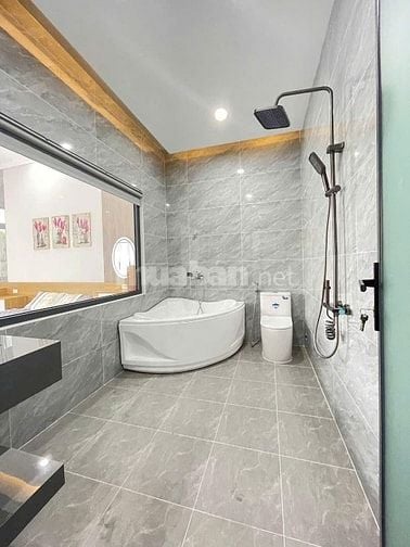 Hạ giá mua bán ngay, 3TỶ680, nhà đẹp Q5, 61m2, 1T2L, 4pn, thuê 20tr/th