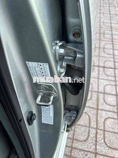 Toyota Innova 2013 E - 90000 km