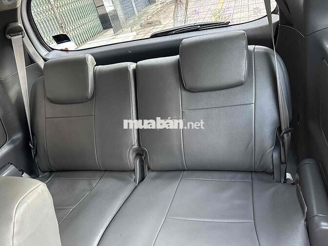 Toyota Innova 2013 E - 90000 km