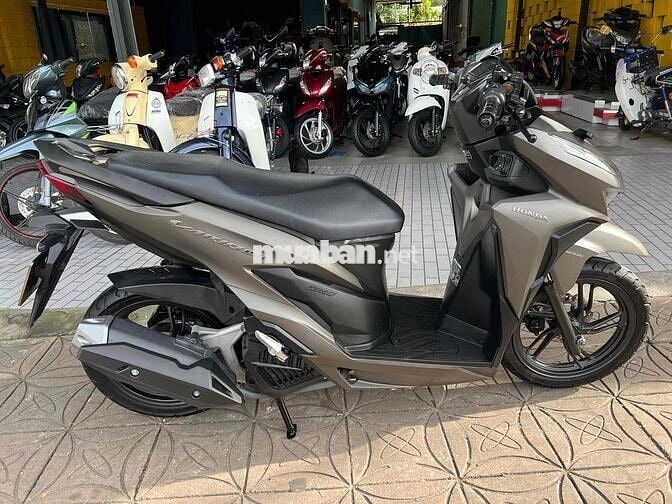 Vario 150 đời 2020 bỏ mẫu màu vàng cát.