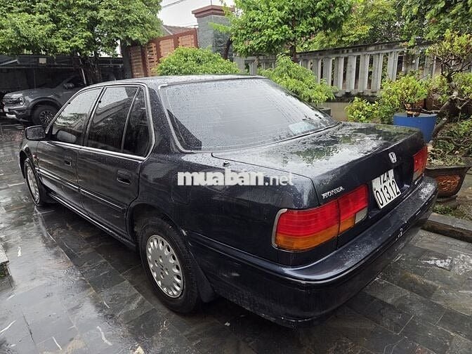 Honda Accord 1993 2.0 AT - 100 km