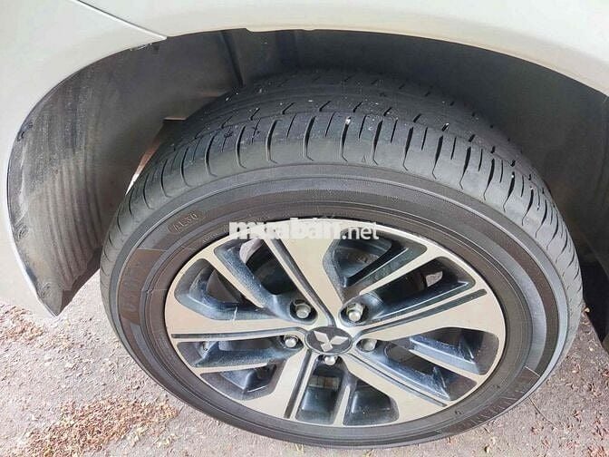 Mitsubishi Xpander 2019 1.5MT - 90000 km