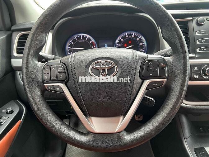 Toyota Highlander LE 2014 nhập khẩu Mỹ