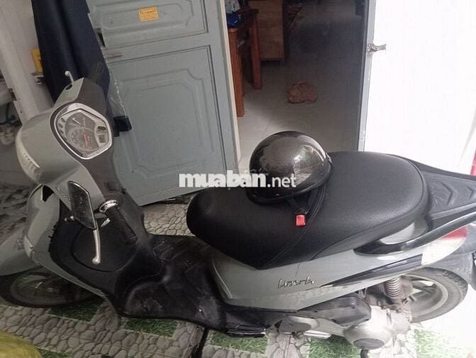 Nhà bán xe Piaggio Liberty 2010