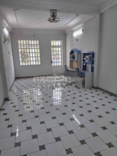 Cho thuê nhà mặt tiền Đường số 4, P.An Lạc, Q.Bình Tân giá 13tr