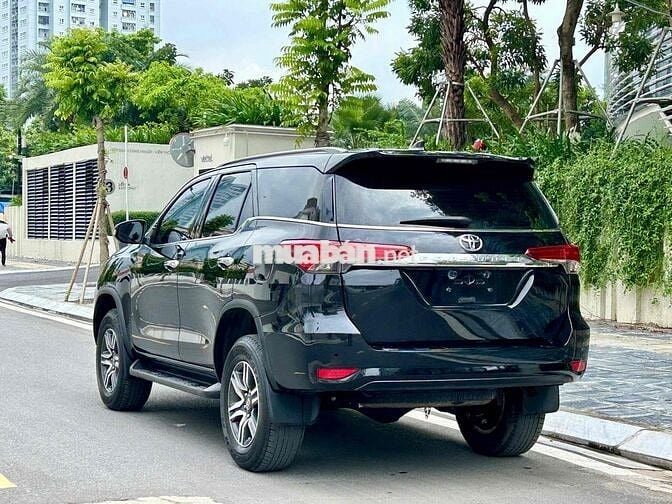 Toyota Fortuner 2020 2.4G 4x2AT form mới siêu đẹp