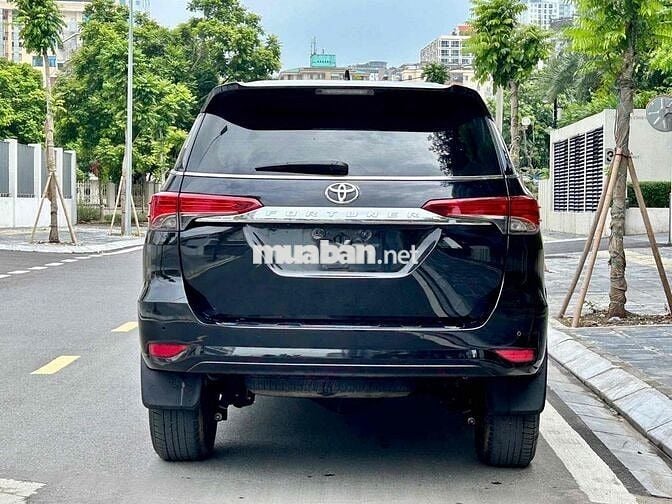 Toyota Fortuner 2020 2.4G 4x2AT form mới siêu đẹp