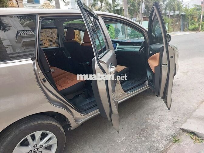 Xe nhà Toyota Innova 2019 2.0E Số Sàn