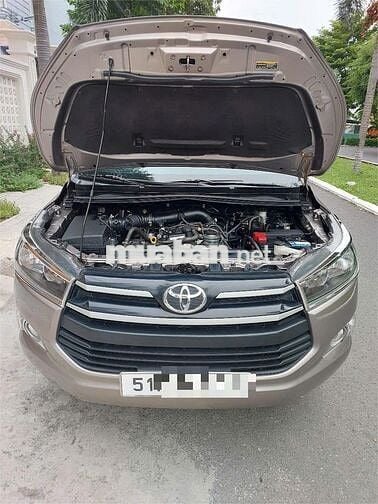 Xe nhà Toyota Innova 2019 2.0E Số Sàn