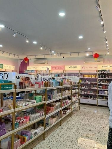 CỬA HÀNG CẦN NHIỀU VỊ TRÍ ĐANG TUYỂN GẤP NV LÀM THEO CA