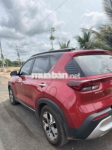 Kia Seltos 2023 - 23000 km