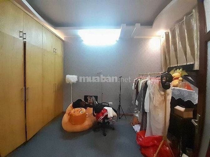 NGÕ Ô TÔ TRÁNH PHỐ HOÀNG CẦU - MẶT TIỀN RỘNG 5M