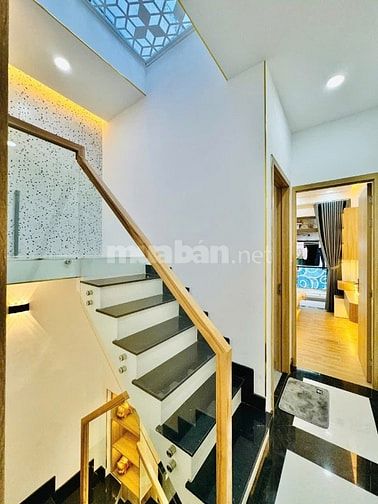 Nhà 1 lầu tuyệt đẹp Cao cấp hẻm Nguyễn Văn Trỗi, P15, Q.Phú Nhuận.