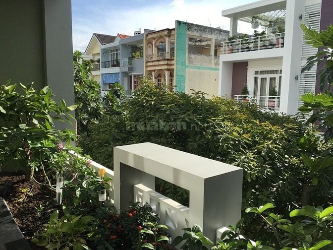 NHÀ ĐẸP KHU TÊN LỬA 5x18m 3.5TẤM GẦN CHỢ GẦN TRƯỜNG GIÁ HẠCÒN 12TỶ 