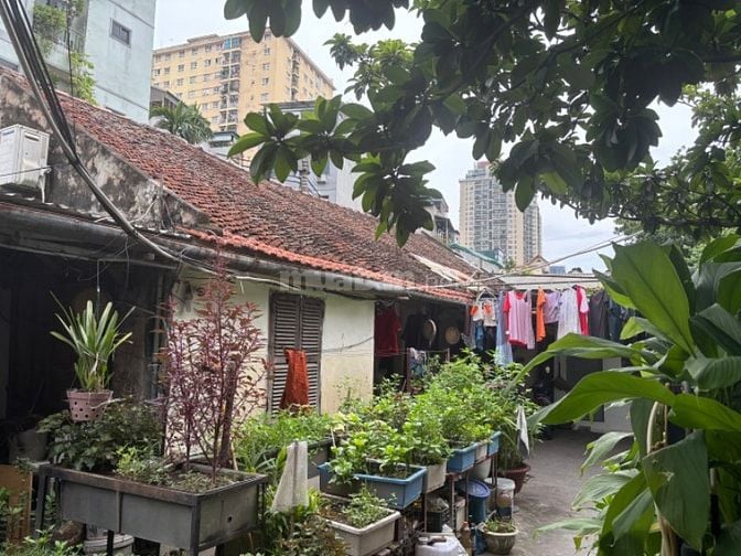 Cho thuê đất tại ngõ 61 Lê Văn Lương, Hà Nội